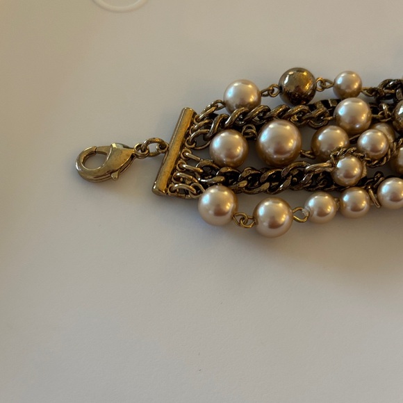 Stella & Dot Gold and Cream Pearl Bracelet - Picture 5 of 6